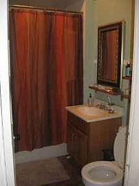 Spacious 3 Bedroom Apartment in Heart of Porter Square in Cambridge, MA (Photo 4 of 4)