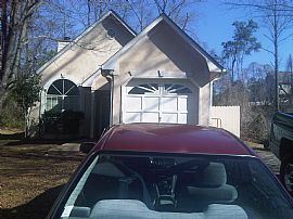 Quiet 3 Bedroom Home in a Cul-de-Sac Near Six Flags in Austell, GA