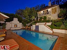 Private 4 Bedroom Hollywood Estate Home in Holywood Hills in Los Angeles, CA