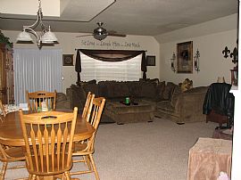 Spacious 3 Bedroom Townhouse Near Peterson AFB in Colorado Springs, CO (Photo 5 of 5)