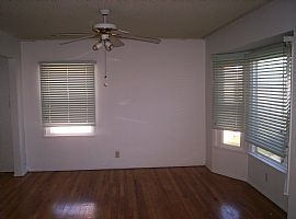 Must See 4 Bedroom Family Home with New Carpet in Los Angeles, CA (Photo 2 of 3)