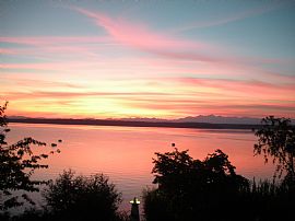 Incredible 3 Br, 2 Ba Home on The Bay in Lakebay, WA (Photo 3 of 7)