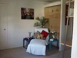 Amazing 1 Bedroom Plus Den with 1.5 Bathroom!!! in Hoffman Estates, IL (Photo 5 of 11)