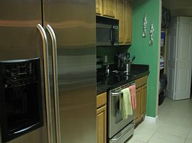 Super Sharp 1 Bedroom Condo with Great View  in Miami, FL (Photo 5 of 10)