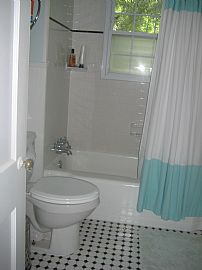 Cozy 2 Bedroom Bungalow Home in Ormewood Park Near Downtown in Atlanta, GA (Photo 3 of 7)