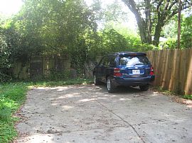 Cozy 2 Bedroom Bungalow Home in Ormewood Park Near Downtown in Atlanta, GA (Photo 7 of 7)