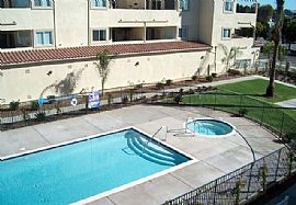 Outstanding 3 Bedroom Condo - Walk to The Beach in Oceanside, CA (Photo 9 of 12)