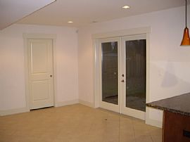 New 2 Story, 4 Bedroom High End Home with Vaulted Ceilings in Mountlake Terrace, WA (Photo 6 of 12)