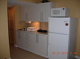 Sharp 1 Bedroom Oceanfront Studio with Balcony in Sunny Isles Beach, FL (Photo 3 of 6)