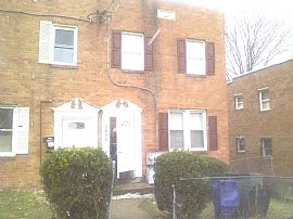 Lovely 2 Bedroom Apartment with Hardwood Floor in Washington, DC