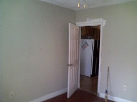 Lovely 2 Bedroom Apartment with Hardwood Floor in Washington, DC (Photo 5 of 6)