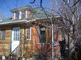 Upgraded 2 Bedroom Bungalow Home in Washington Park in Denver, CO (Photo 2 of 10)