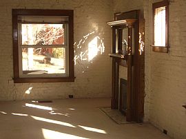 Upgraded 2 Bedroom Bungalow Home in Washington Park in Denver, CO (Photo 4 of 10)