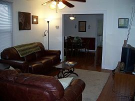 Beautiful, Spacious 4 Bedroom Home - Dog Friendly in Tonawanda, NY (Photo 4 of 10)