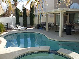 Beautiful 3 Bedroom Home with Pool/Spa in Great Location in Las Vegas, NV (Photo 3 of 3)