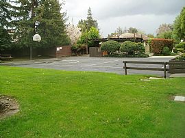 Newly Painted 2 Bedroom Condo - Available Now in Concord, CA (Photo 5 of 10)