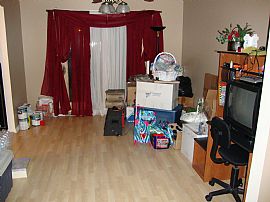 Spacious, Split Level 3 Bedroom Home with 2.5 Car Garage in Addison, IL (Photo 9 of 9)