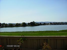 Ideal 2 Bedroom Townhouse on Waterway - Available Now.  in Foster City, CA (Photo 3 of 6)