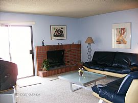 Ideal 2 Bedroom Townhouse on Waterway - Available Now.  in Foster City, CA (Photo 5 of 6)