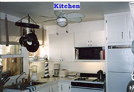 Beautifuly Furnished 2 Bedroom Home with Huge Yard in San Diego, CA (Photo 3 of 7)