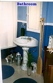 Beautifuly Furnished 2 Bedroom Home with Huge Yard in San Diego, CA (Photo 4 of 7)