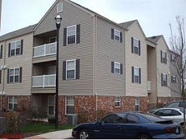 Upgraded 2 Bedroom Condo with 1100 Sq. Ft.  in Lake Saint Louis, MO (Photo 8 of 12)