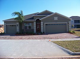 Beautiful 4 Bedroom Home in Gated Golf Course Community in Clermont, FL