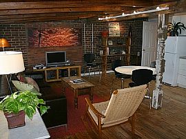 Cute 1 Bedroom Marina Style Apartment with Custom Upgrades in San Francisco, CA