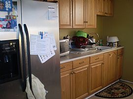 Comfy 2 Bedroom Apartment in Home with Large Back Yard in Orange, NJ (Photo 2 of 9)