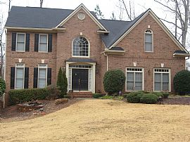 Beautiful 4 BR, 3.5 BA Colonial Home on Large Corner Lot in Lawrenceville, GA