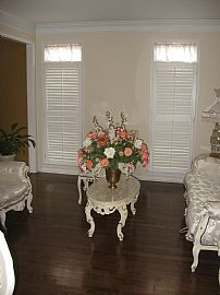 Beautiful 4 BR, 3.5 BA Colonial Home on Large Corner Lot in Lawrenceville, GA (Photo 5 of 12)