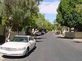 Beautiful 2 Bedroom Townhouse at Pointe Tapatio in Phoenix, AZ (Photo 5 of 6)