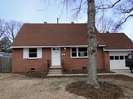 Fully Renovated 4 Bedroom in Kempsville with New Kitchen in Virginia Beach, VA