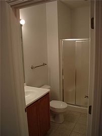 Luxury 2 Bedroom Townhouse with Loft in North Canton, OH (Photo 6 of 10)