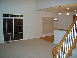 Luxury 2 Bedroom Townhouse with Loft in North Canton, OH (Photo 7 of 10)