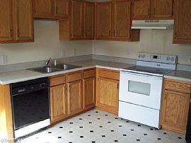 Outstanding 3 Bedroom Home - Built in 2003 in High Pnt, NC (Photo 2 of 3)