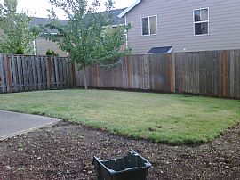 Great 3 Bedroom Home with Loft - 1900 Sq. Ft. in Fishers Landing in Vancouver, WA