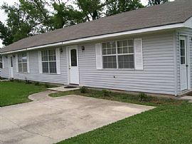 Incredible 3 BR, 1 BA Home with Off Street Parking in Bay Saint Louis, MS