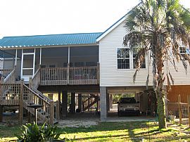 Beautiful 3 Bedroom Home with Wakulla River View!!  in Tallahassee, FL