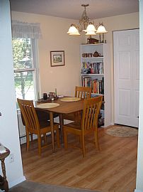  Move in Special, updated Condo in great neighborhood! in Federal Way, WA (Photo 2 of 6)