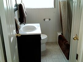 Beach Side 2 Bedroom Vacation Home - All Utilities  Included in Daytona Beach, FL (Photo 8 of 11)