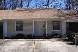 Sharp 2 Bedroom Townhouse!! Best Deal Ever!! in Tallahassee, FL