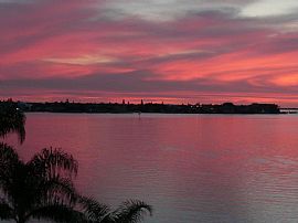 Gorgeous 2 Bedroom Condo on Beautiful Pinellas Bayway in Saint Petersburg, FL