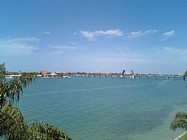 Gorgeous 2 Bedroom Condo on Beautiful Pinellas Bayway in Saint Petersburg, FL (Photo 2 of 6)