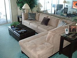 Gorgeous 2 Bedroom Condo on Beautiful Pinellas Bayway in Saint Petersburg, FL (Photo 3 of 6)