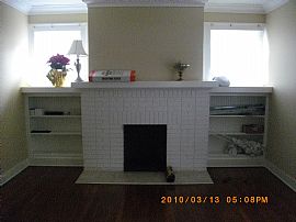 Perfect 3 Bedroom Home with Wooden Floors Throughout in Atlanta, GA (Photo 2 of 8)