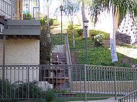 $900 / 1br - /1bath- Big Nice Condo with Garage and Storage  in San Diego, CA (Photo 6 of 9)