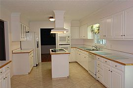 3br - Location, Location, Large Brick Ranch Home in City of Smy in Smyrna, GA (Photo 7 of 10)