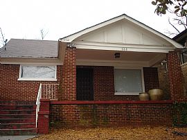 3 Bedroom Home in Midtown, 1.4 Miles From Piedmont Park in Atlanta, GA