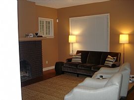 3 Bedroom Home in Midtown, 1.4 Miles From Piedmont Park in Atlanta, GA (Photo 2 of 6)
